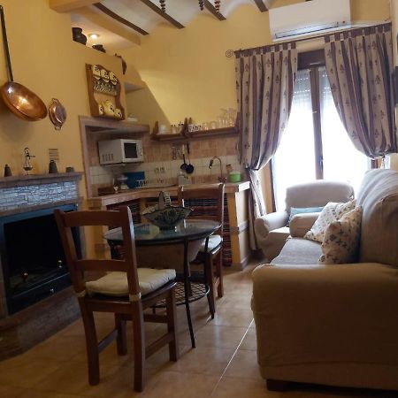 Apartamentos Tio Jose Maria Hinojares المظهر الخارجي الصورة